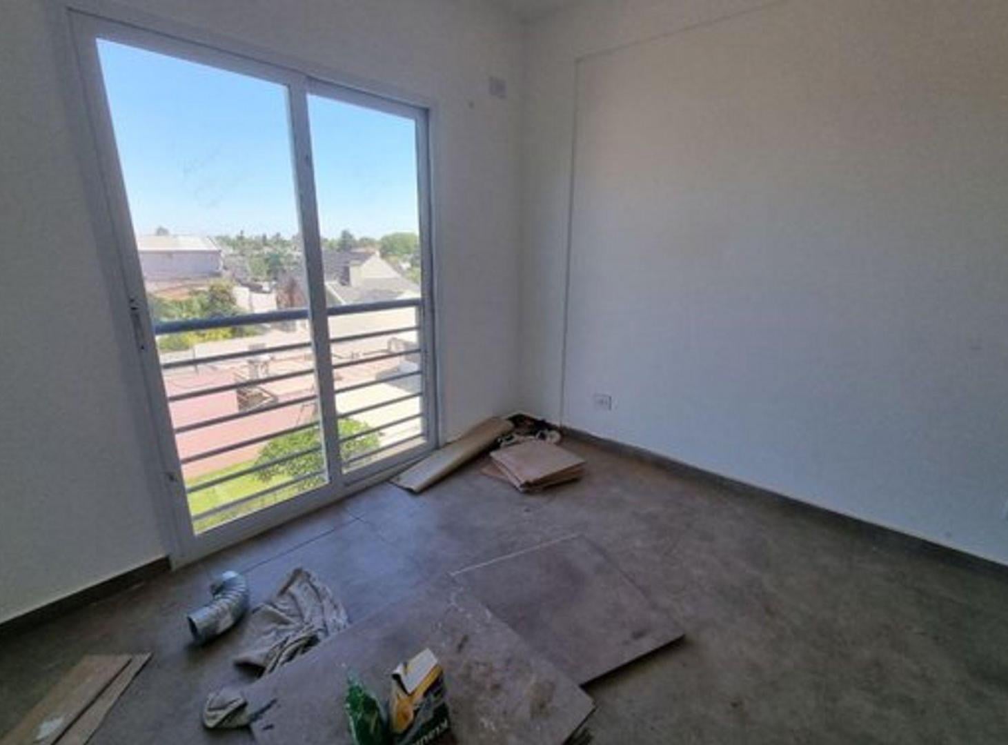 Foto de OPORTUNIDAD 2 Y 3 AMBIENTES VILLA LUZURIAGA, imagen 3