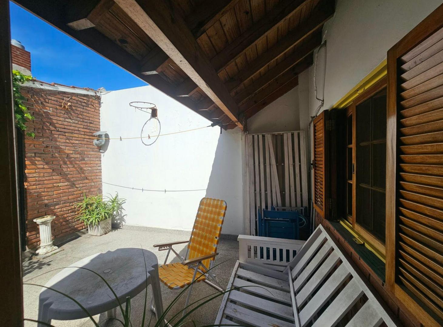 Foto de VENTA PH VILLA MAIPU 3 AMBIENTES PATIO LAVADERO, imagen 1