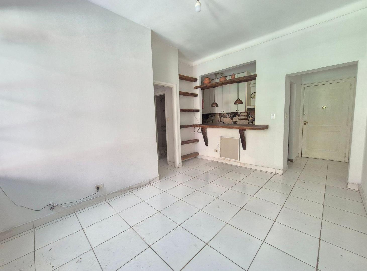 Foto de PH 3 Ambientes con Jardín y Jacuzzi en Villa Luro, imagen 3