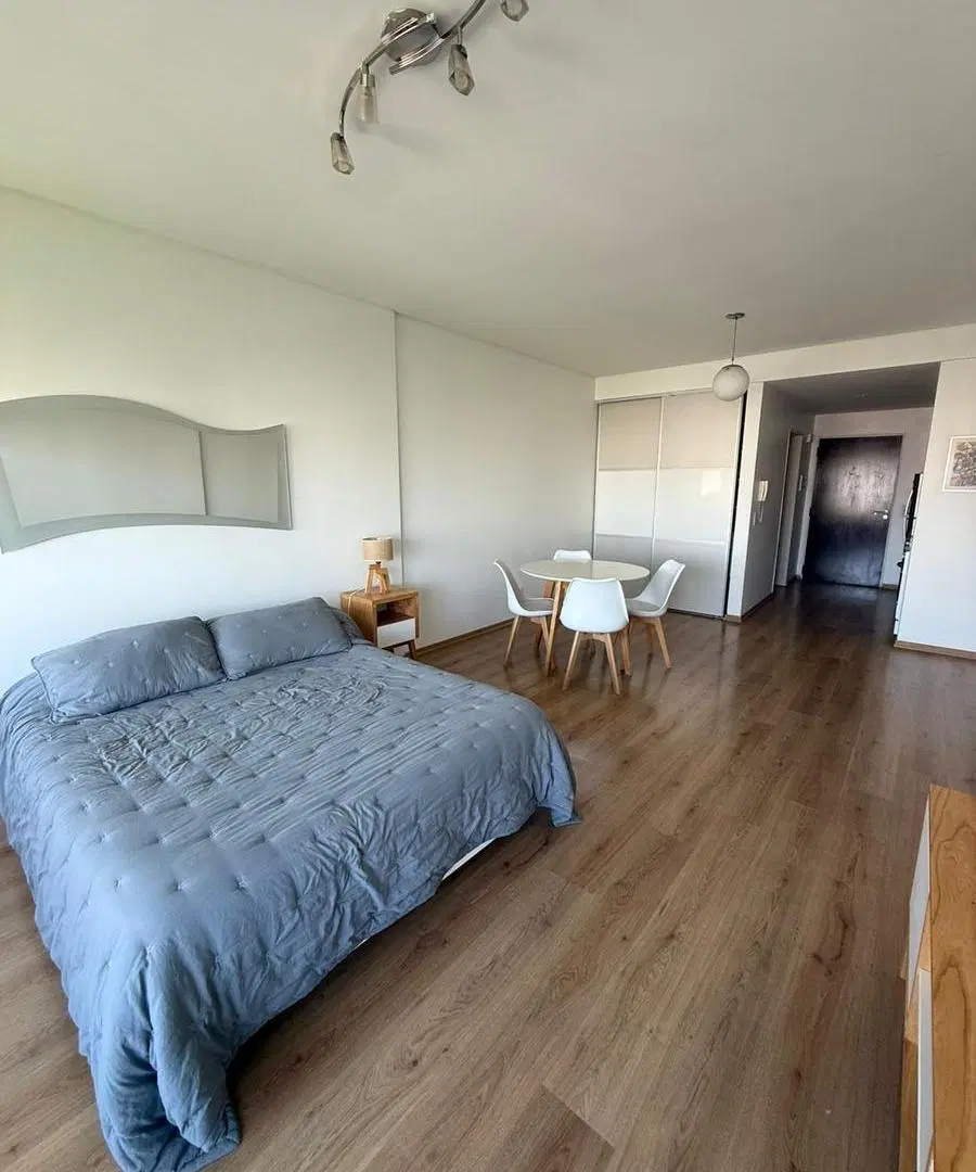 Monoambiente amoblado y equipado con amenities y seg frente a la UADE 2