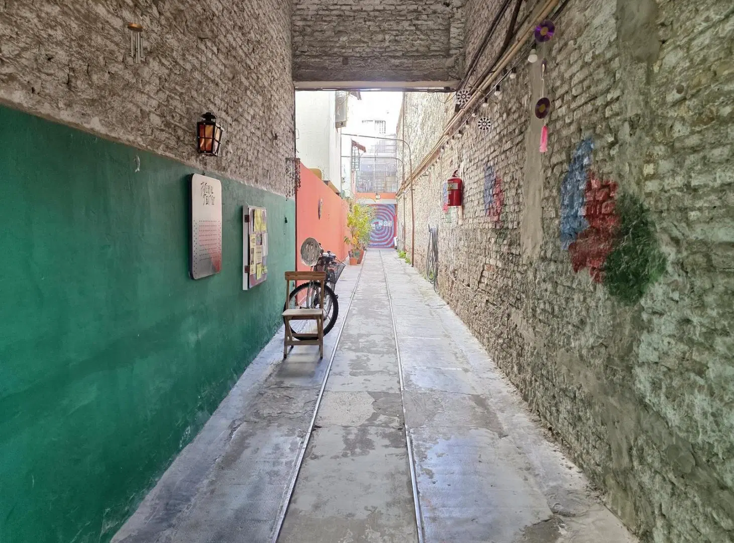 Única Propiedad Cultural/Comercial en Venta 2