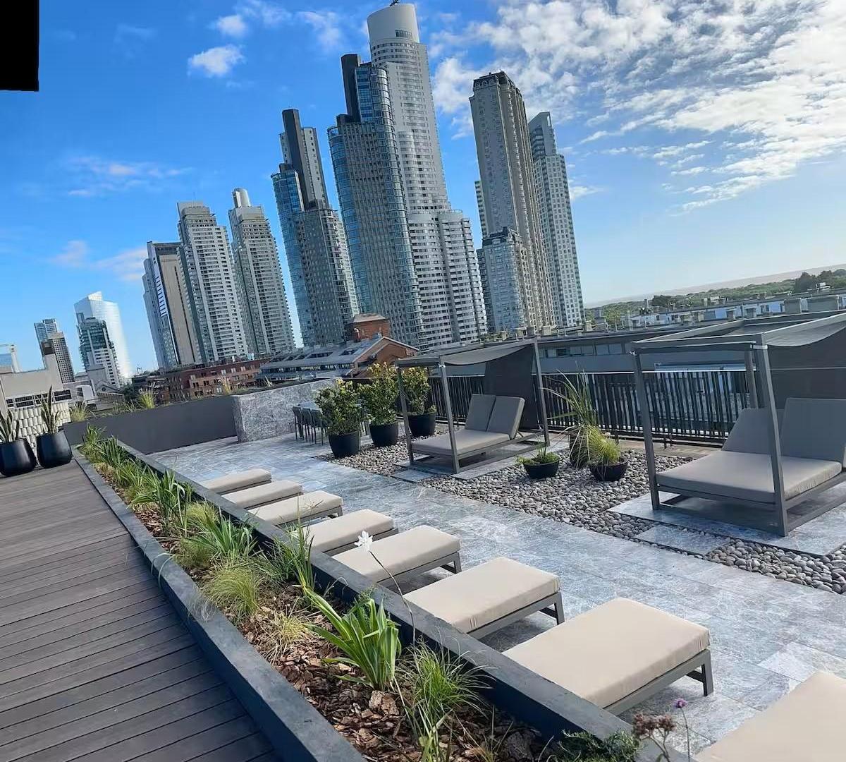 Foto de Exclusivo 2 amb. Puerto Madero. Piscina. Cochera., imagen 2