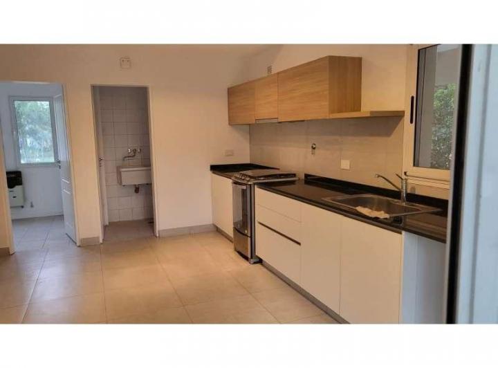 Bancalari - Casa Alquiler USD 1.800 4