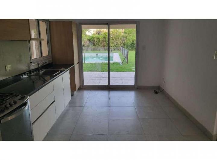 Bancalari - Casa Alquiler USD 1.800 5