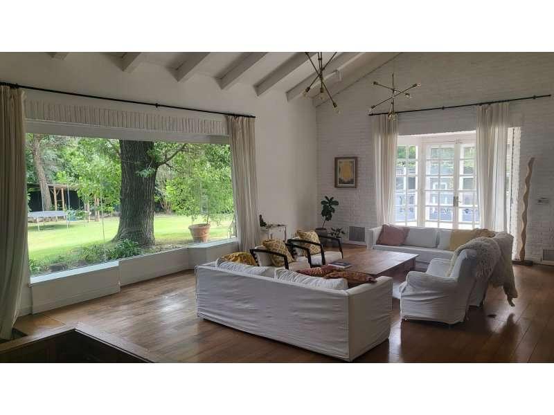 Lomas de San Isidro - Casa Venta USD 890.000
