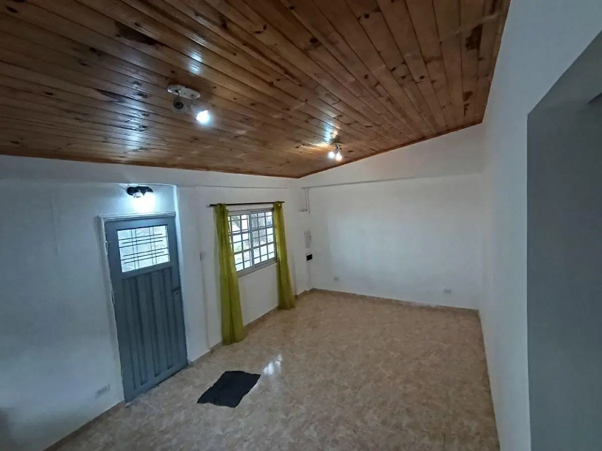 Alquiler casa de 2 ambientes en Quilmes 4