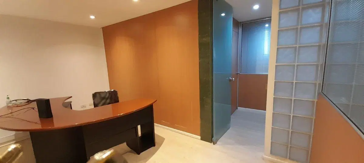 Spiso Oficina Comercial 63m2 Aprox. c/Cochera Impecable BELGRANO 2