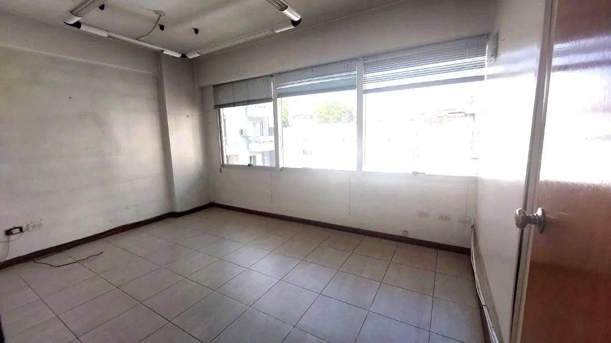 Spiso Oficina Comercial 60m2 Aprox BELGRANO 4