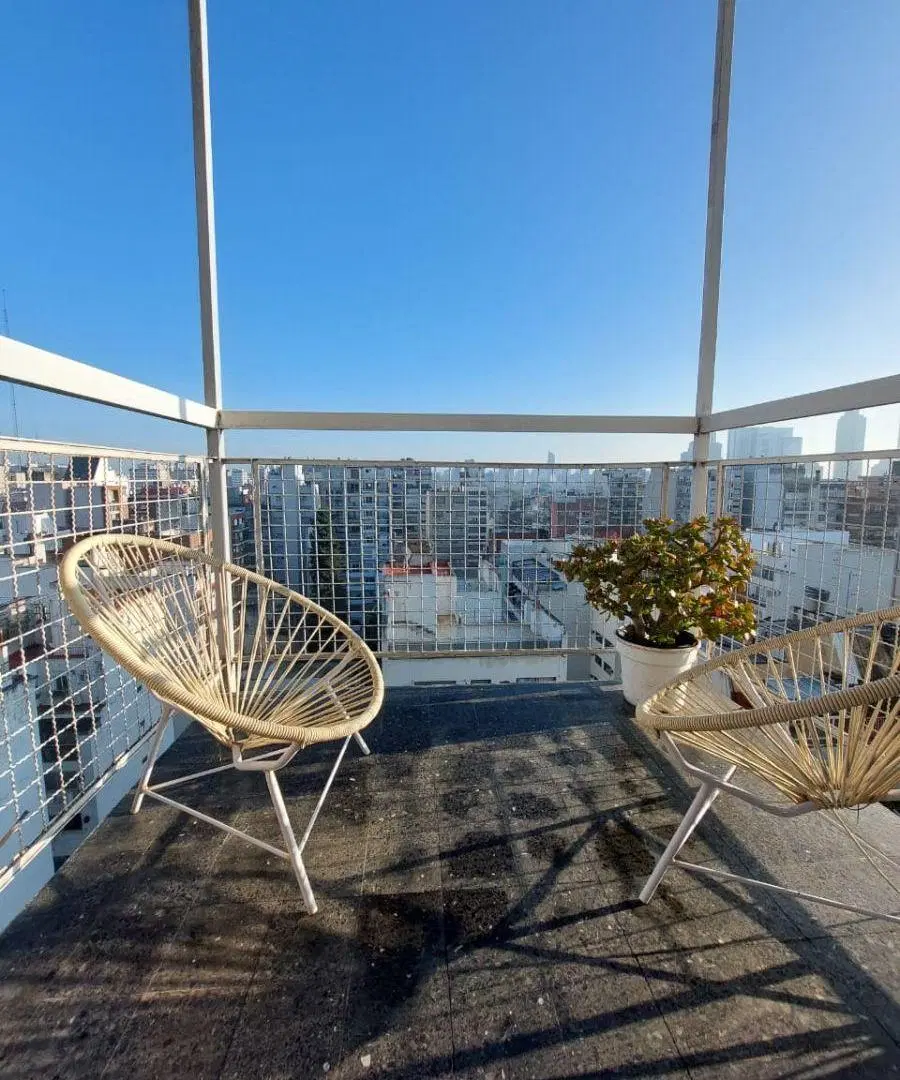 Depto. 4 amb Frente 84m2 Balcon BELGRANO 8