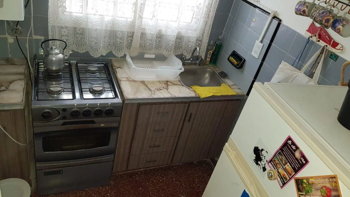 Depto 3 Amb. Pb lat - Patio, Lav, A/A, T/60 mts. Fondo uso común. 3 cuadras playa. Balneario 15/17 4
