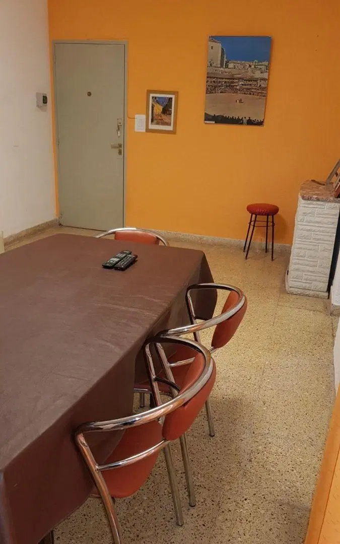Depto 3 Amb. Pb lat - Patio, Lav, A/A, T/60 mts. Fondo uso común. 3 cuadras playa. Balneario 15/17 3