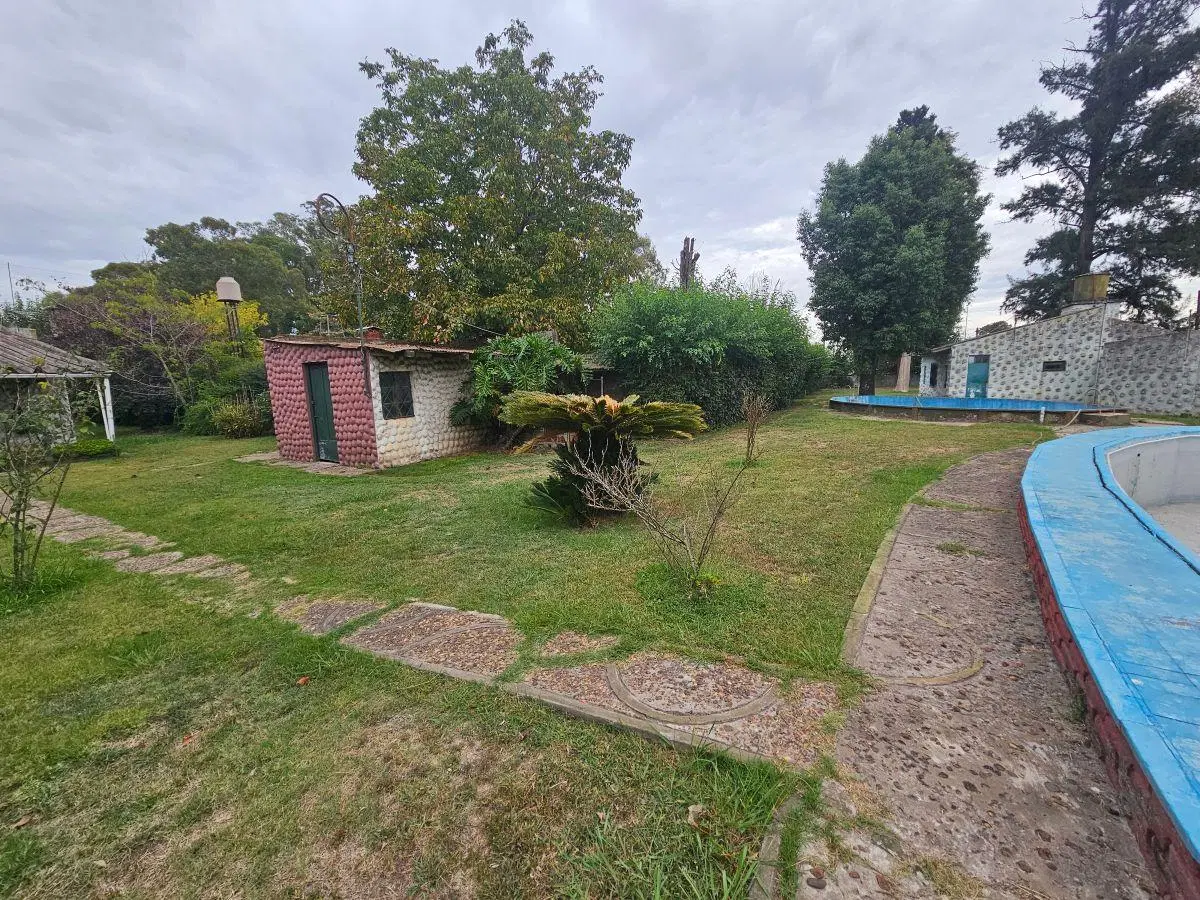 Quinta S/lote 1066 m² Exc Ubicación S/r24 a 500 Mt R 25 - Dos Piletas Natación - Mucho Potencial! 2