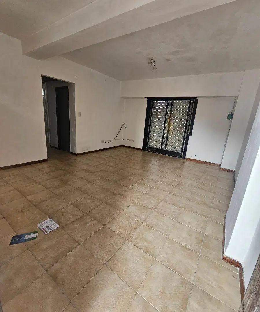 PH 4 Amb. con Balcón, Patio y Terraza. Muy Amplio - Exc Ubicación 1