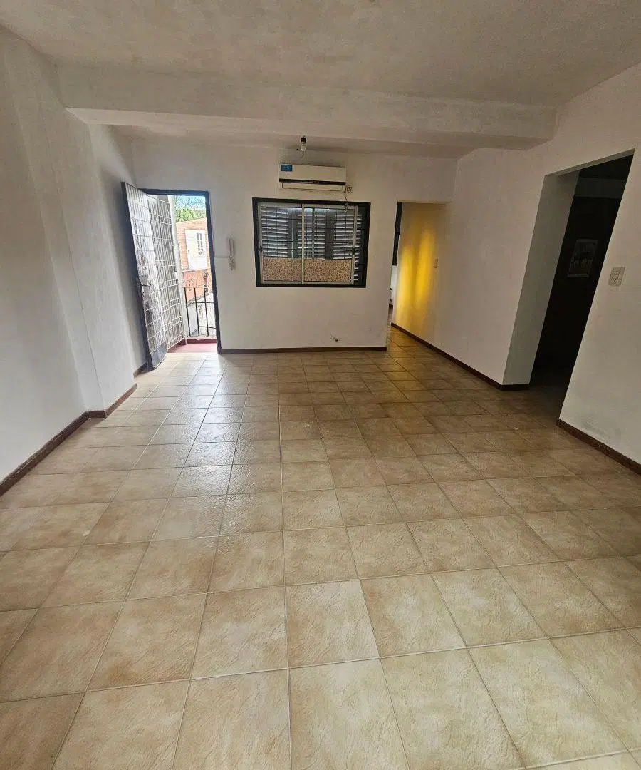 PH 4 Amb. con Balcón, Patio y Terraza. Muy Amplio - Exc Ubicación 2