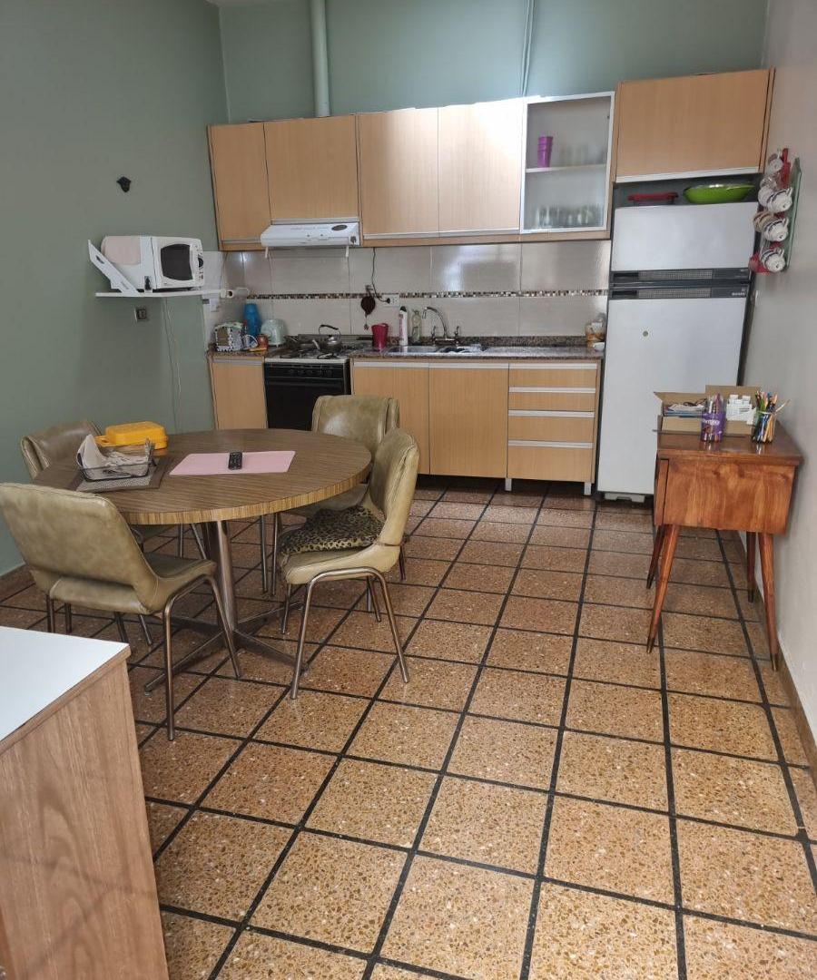 Foto de Casa 3 Amb. Galpón. Gge. Patio. Lav. Tza. Coc Com Drio. Exc. a 1 C de, imagen 5