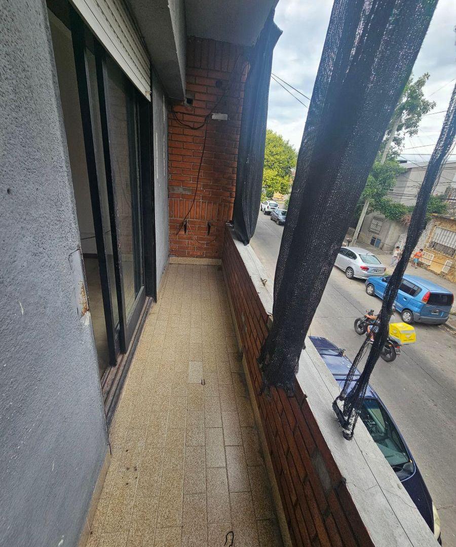 Foto de PH 4 Amb. con Balcón, Patio y Terraza. Muy Amplio - Exc Ubicación, imagen 2