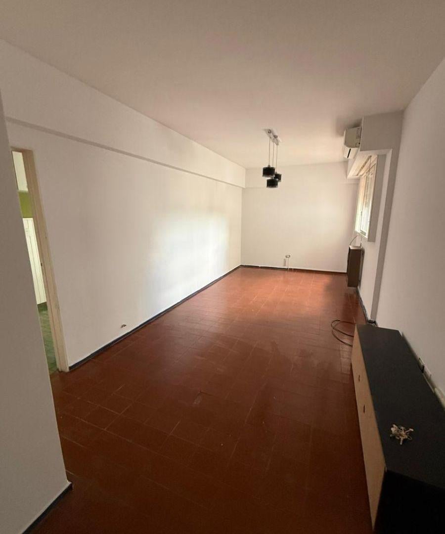 Foto de Depto 3 Amb Cfte. S/lumin. Lav. Exc Ubic S/boulevard Chivilcoy a 20, imagen 4