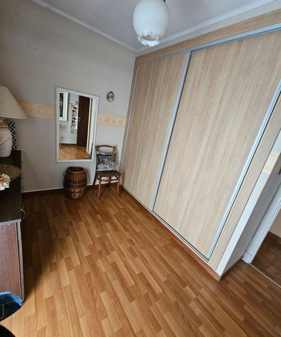 Foto de Edif - Loc - Salón Vta + Dep + Fdo Com + Dpto 5 Amb 1°p - Lote10x40 +, imagen 5