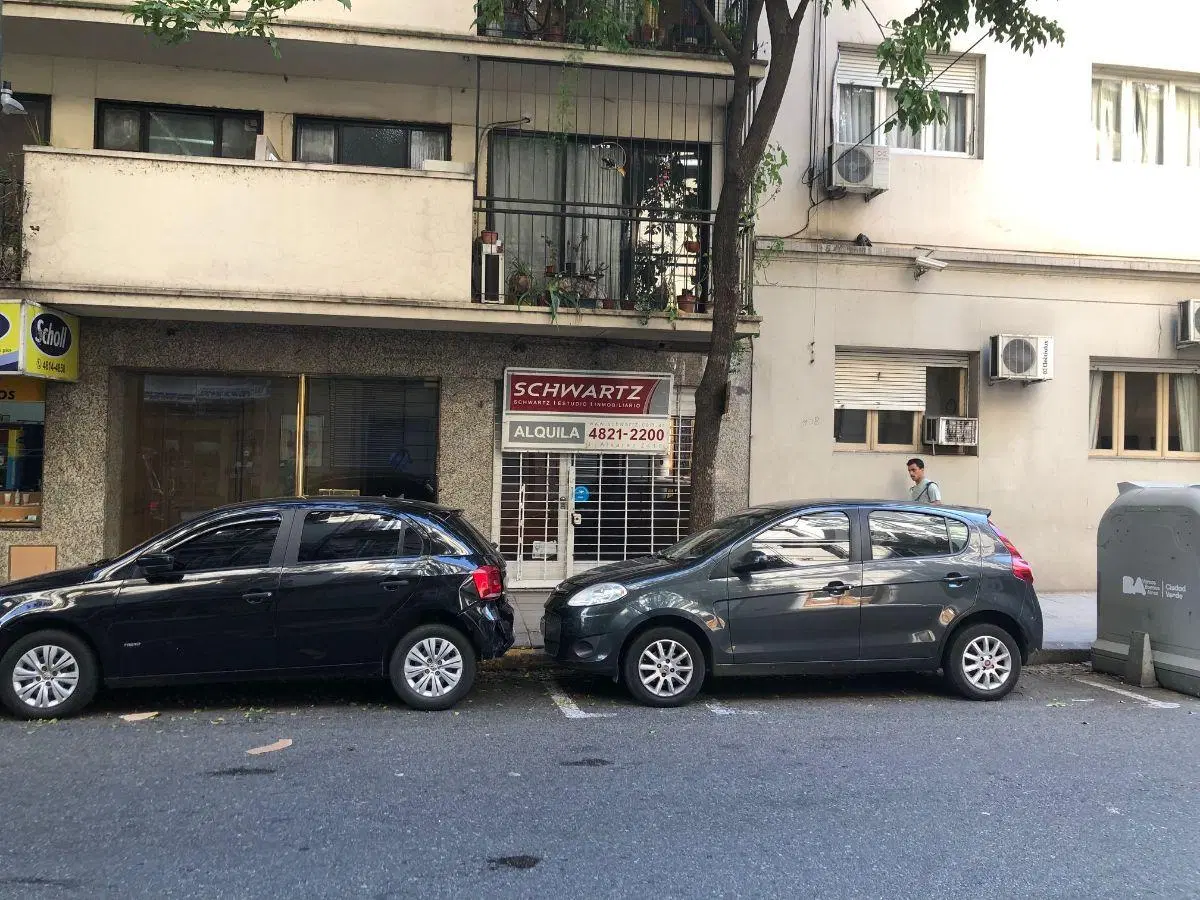 LOCAL A LA CALLE 26M2 APTO TODO RUBRO 5
