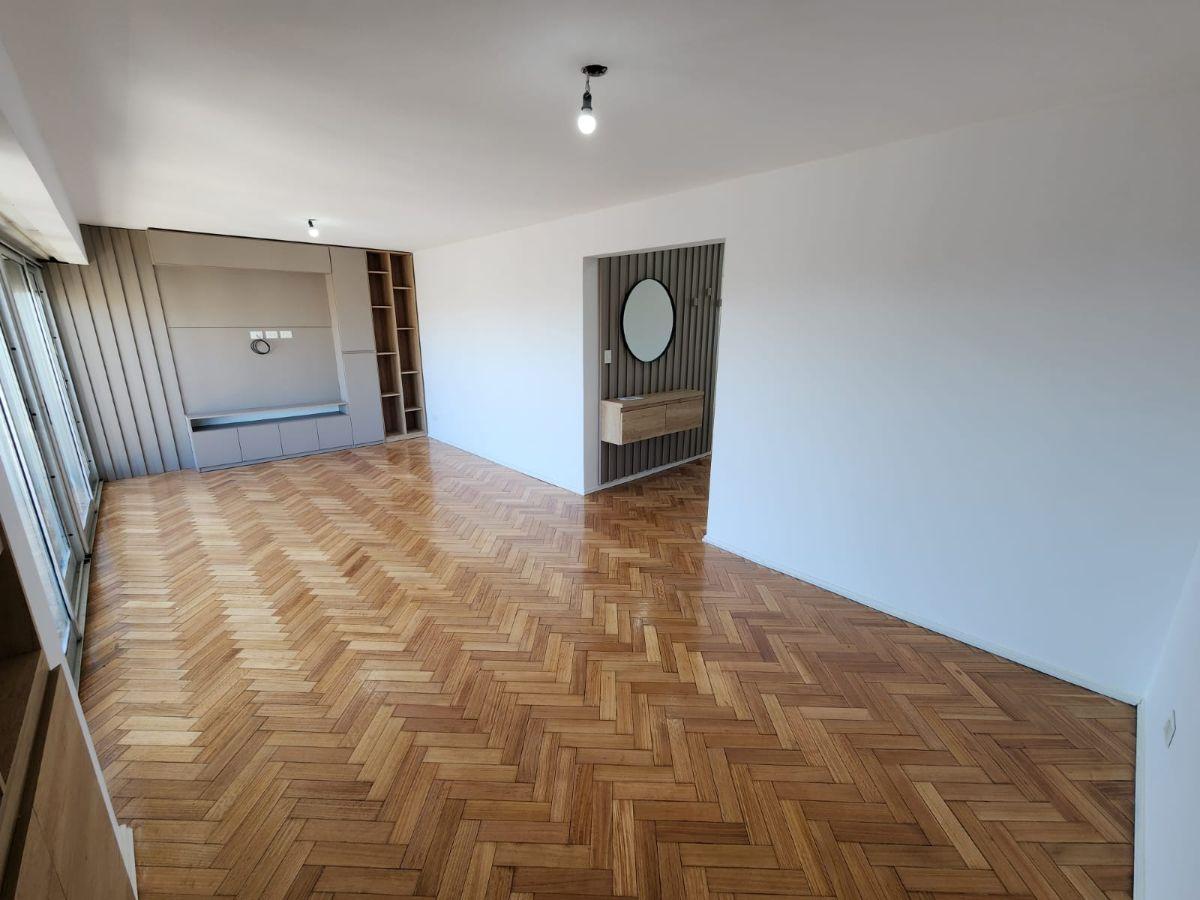 Foto de 4 AMB C/BALCON PISO ALTO C/COCHERA, imagen 3