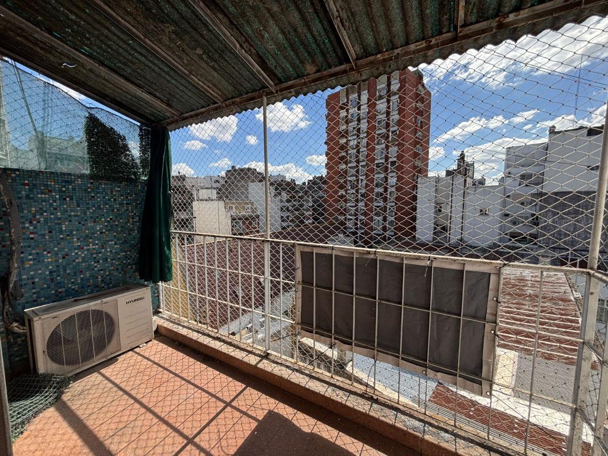 Foto de 3 AMB + DEP C/BALCON CTFTE - MUY LUMINOSO Y AMPLIO, imagen 2