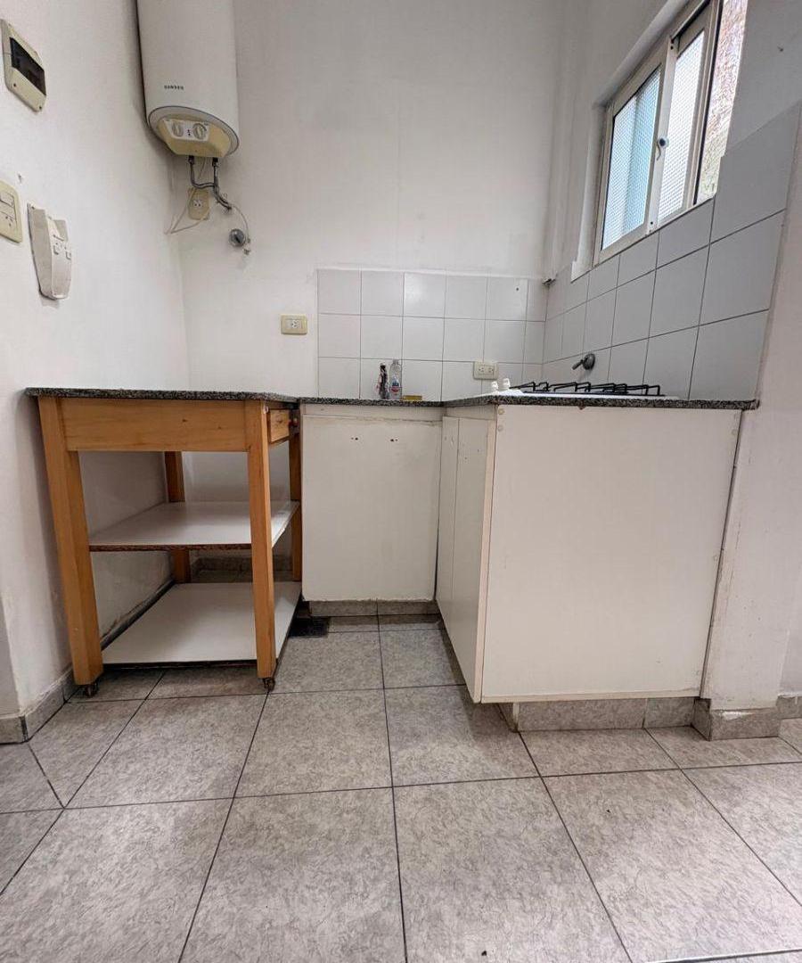 Foto de PH 2 AMB CTFT C/ BAJAS EXPENSAS Y BUENAS CONDICIONES, imagen 4