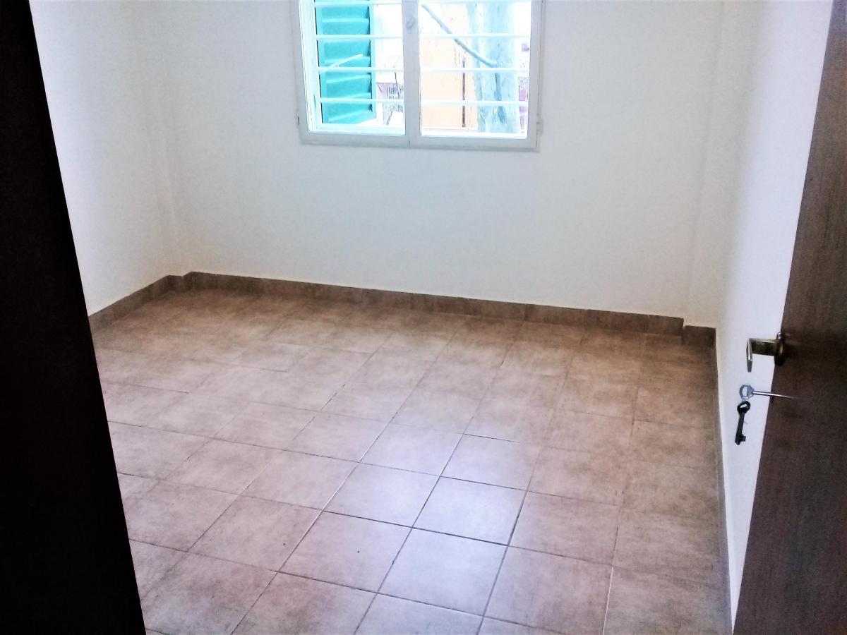 PARQUE CHACABUCO 2 AMB LUMINOSOS AL FRENTE 40 M2 COCINA/LAVADERO . OPORTUNIDAD