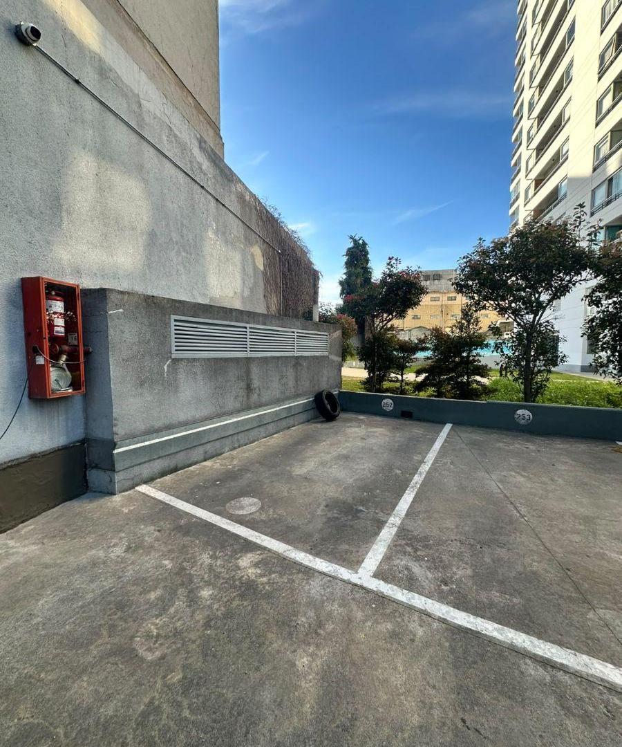 Foto de COCHERA DESCUBIERTA EN VENTA TORRES CABALLITO NUEVO, imagen 3