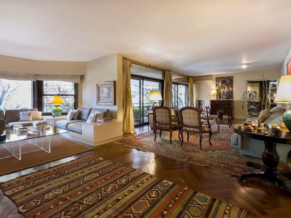 Foto de Piso excepcional con terraza y pileta propia en Palermo Chico, imagen 1