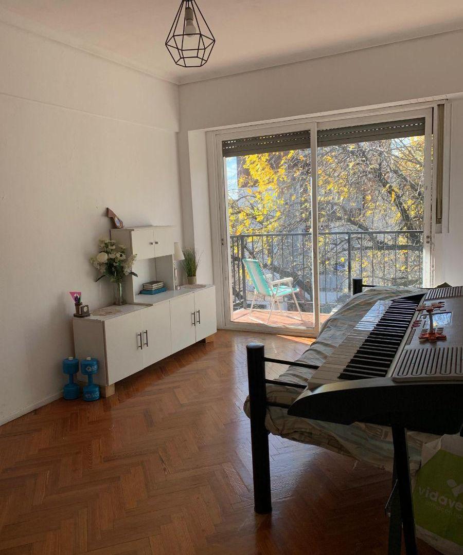 Foto de Hermoso depto 2 ambientes al frente con balcón! Super luminoso!! Piso, imagen 3