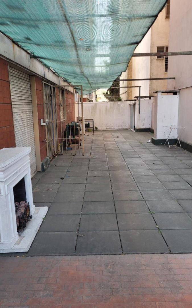 Foto de Hermoso departamento 4 ambientes con dependencia! Enorme living, imagen 2