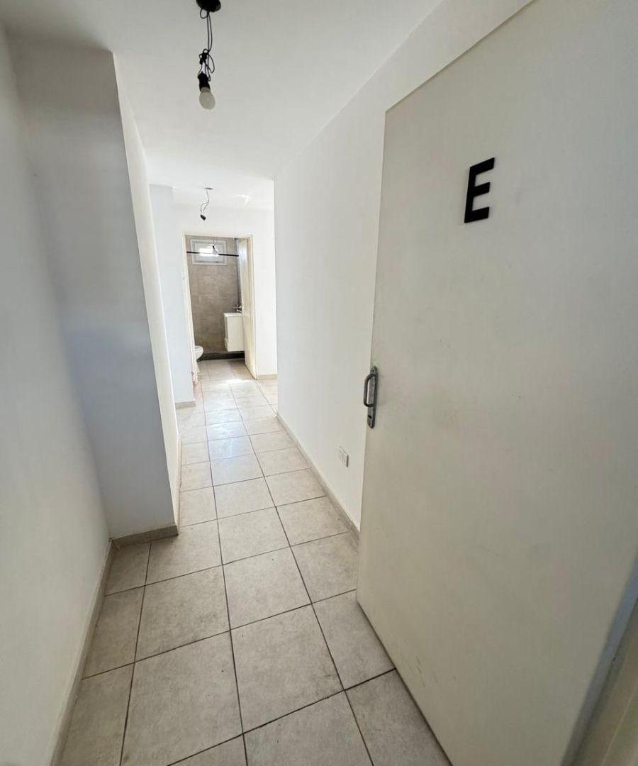 Foto de Alquiler monoambiente 37m2. Wilde. Apto profesional, imagen 2