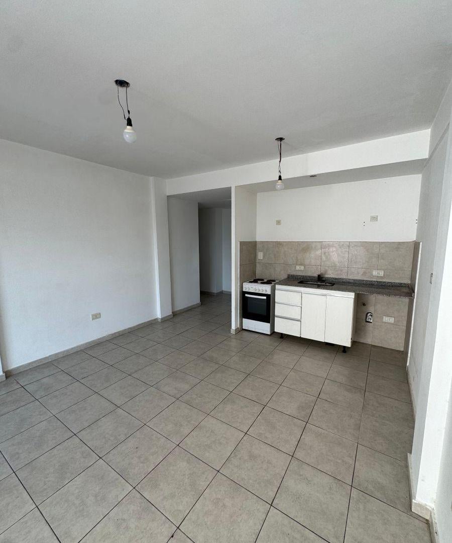 Foto de Alquiler monoambiente 37m2. Wilde. Apto profesional, imagen 1