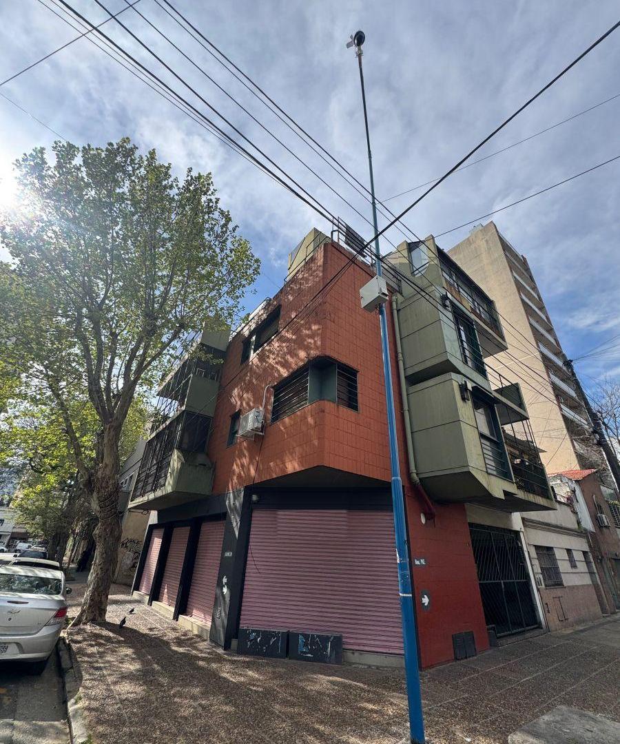 Foto de Departamento de 2 ambientes en último piso — General Paz y Brandsen, imagen 1