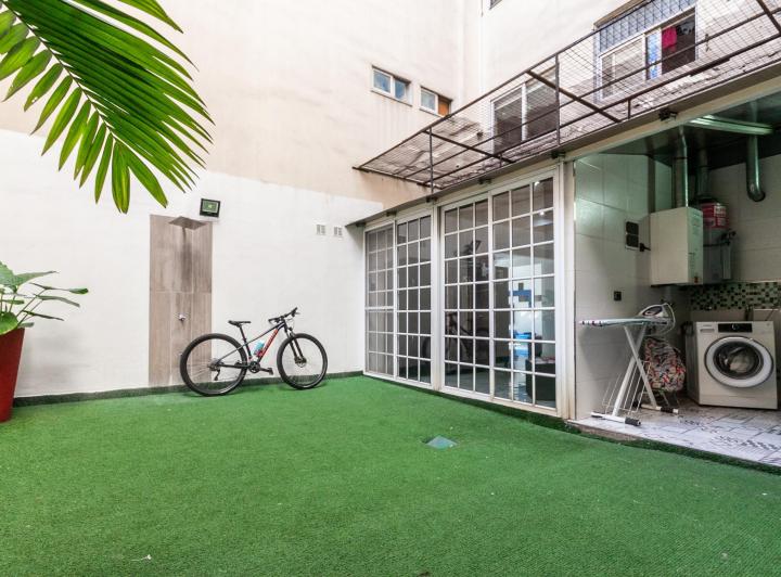 EXCEPCIONAL DEPARTAMENTO 6 AMBIENTES EN PLENO CENTRO AVELLANEDA