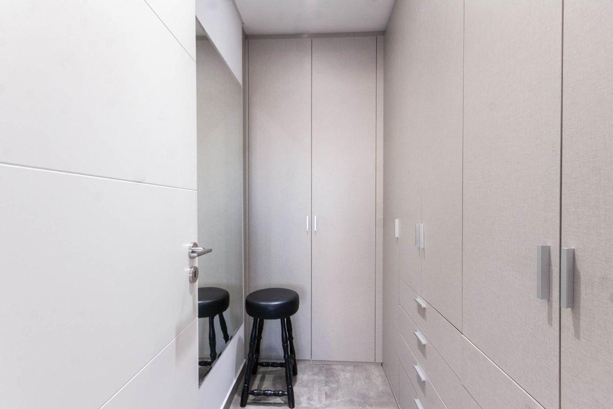 Foto de HERMOSA CASA 5 AMBIENTES CON GALERIA, PARRILLA Y PILETA C/ VISTA A LA, imagen 4
