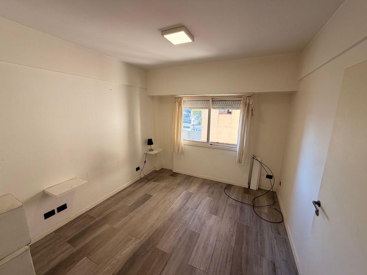 Foto de DEPARTAMENTO 2 AMBIENTES EN IMPECABLE ESTADO Y EXCELENTE UBICACIÓN, imagen 3