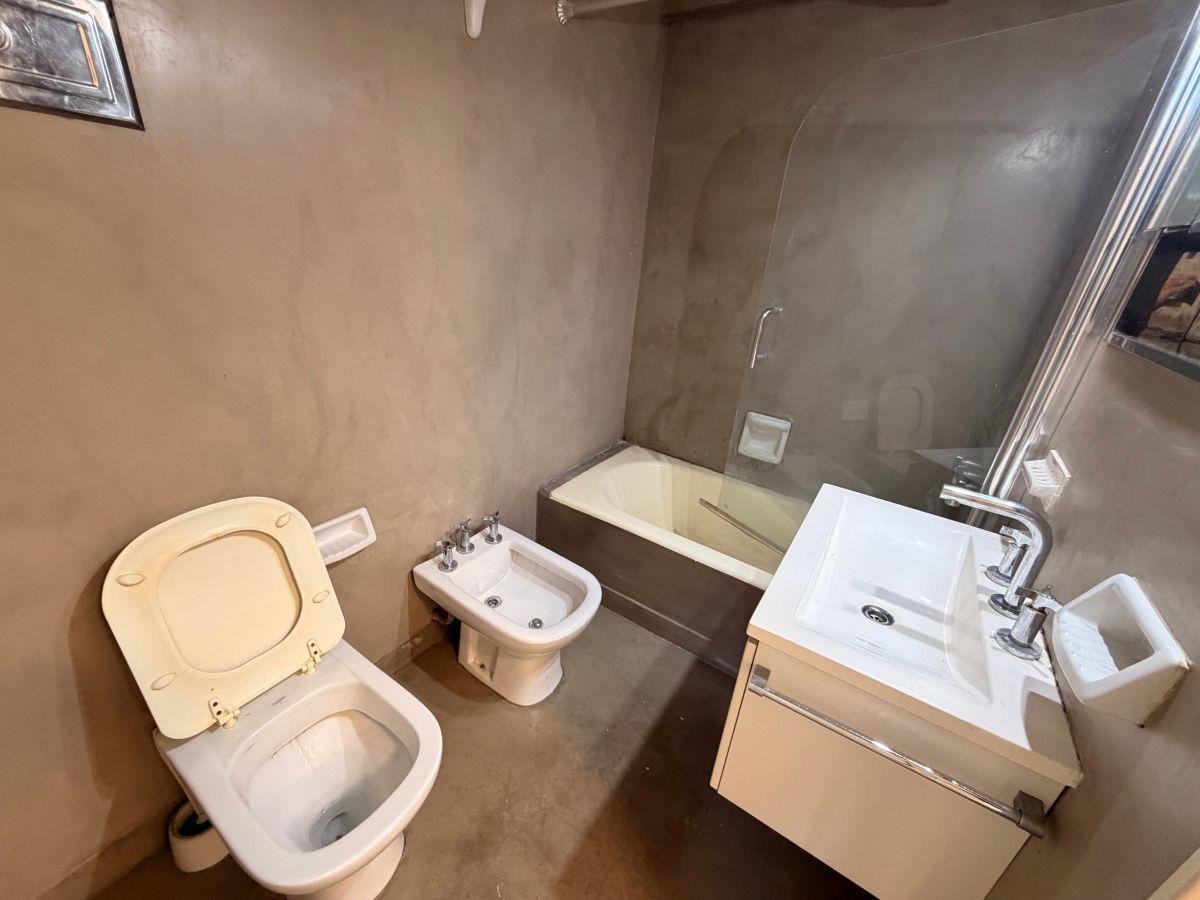 Foto de DEPARTAMENTO 2 AMBIENTES EN IMPECABLE ESTADO Y EXCELENTE UBICACIÓN, imagen 4