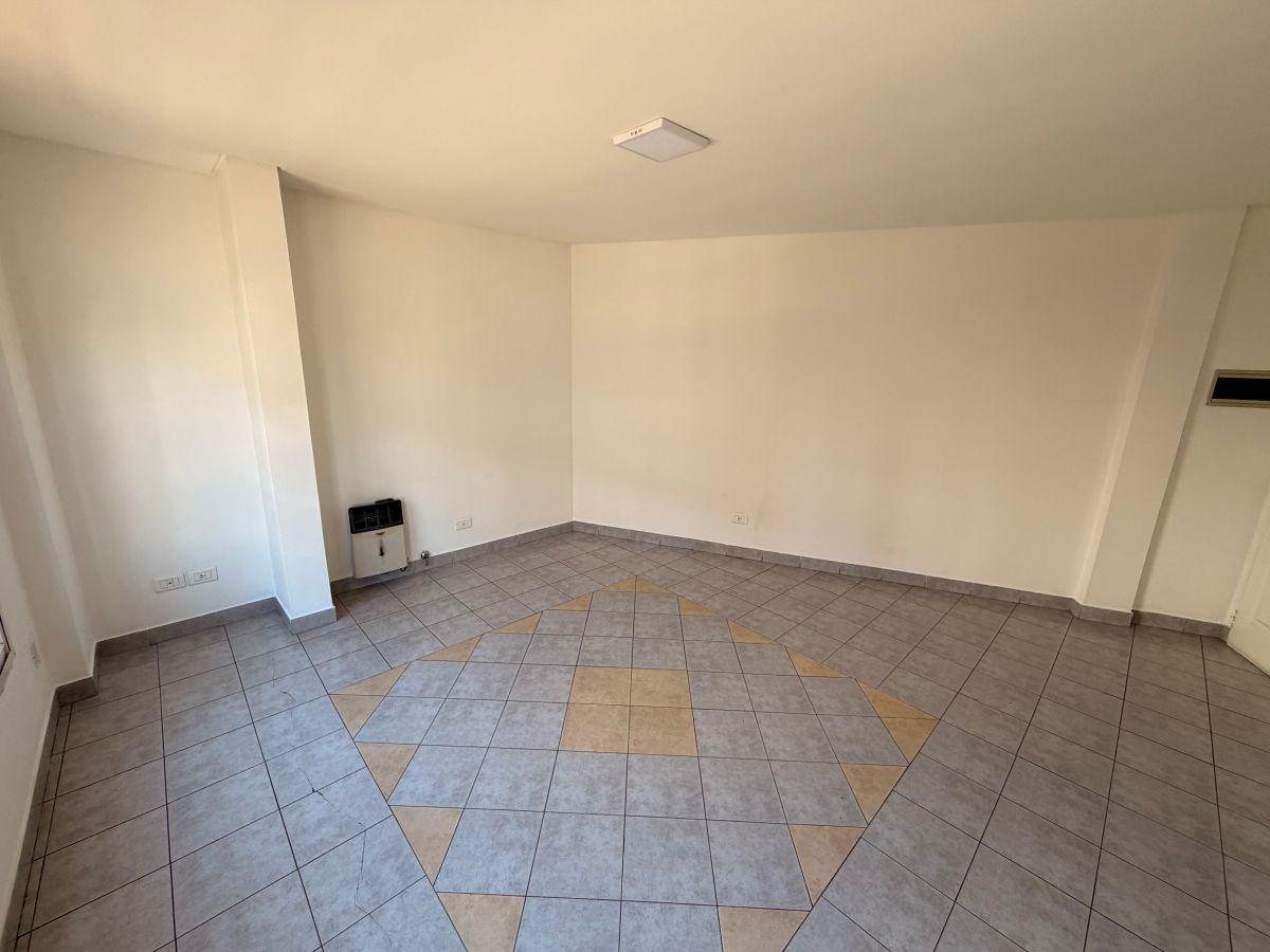 Foto de EXCEPCIONAL DEPARTAMENTO 2 AMBIENTES, MUY LUMINOSO Y EN EXCELENTE, imagen 2