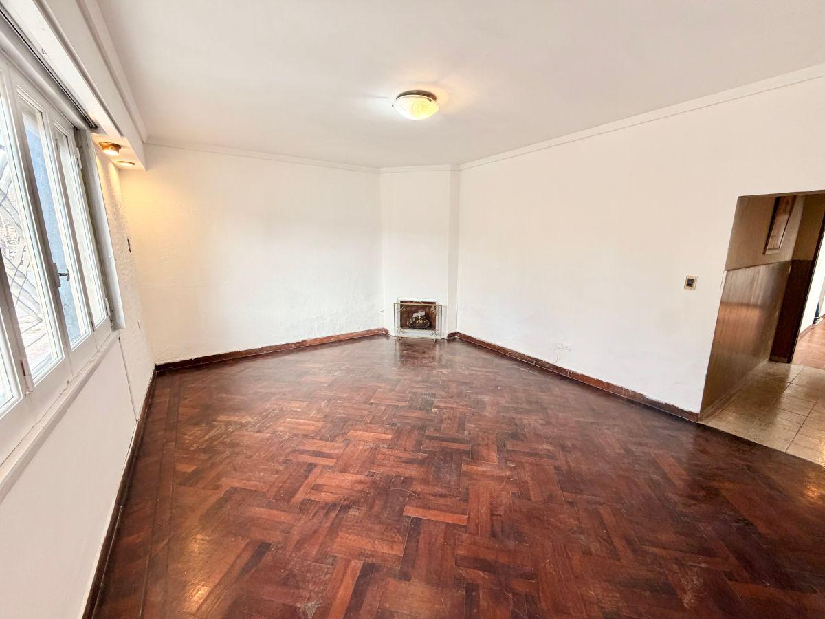 Foto de EXCELENTE PH 3 AMBIENTES CON PATIO, A METROS DE AV. GALICIA, imagen 5