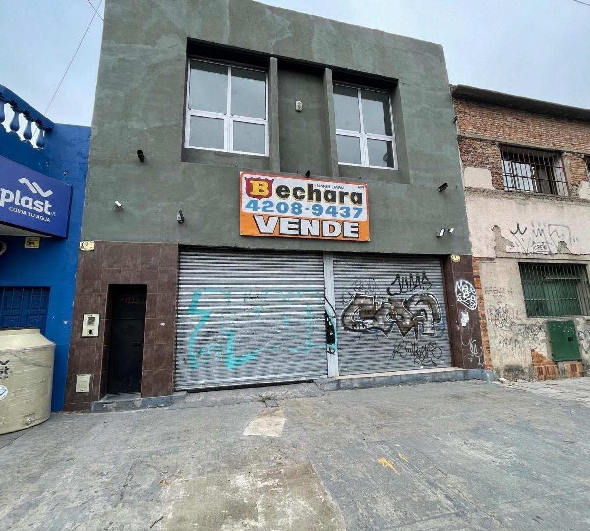 Foto de Excelente Local + Deposito + Oficinas S/av. Yrigoyen en Excelente, imagen 1