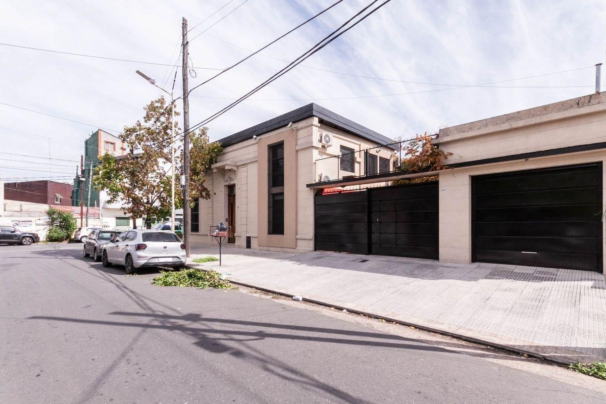 Foto de Excelente Casa 5 Ambientes con Gran Calidad Constructiva y Comodidad, imagen 1