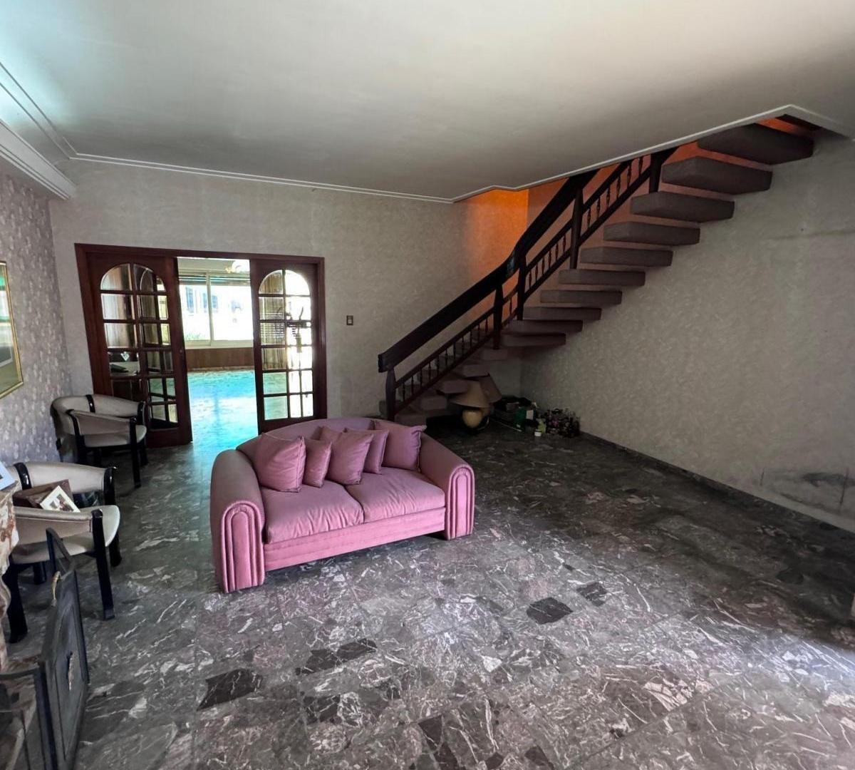 Foto de Excelente Chalet 4 Amb con Patio y Quincho, Ubicado a m de Av Yrigoyen, imagen 4