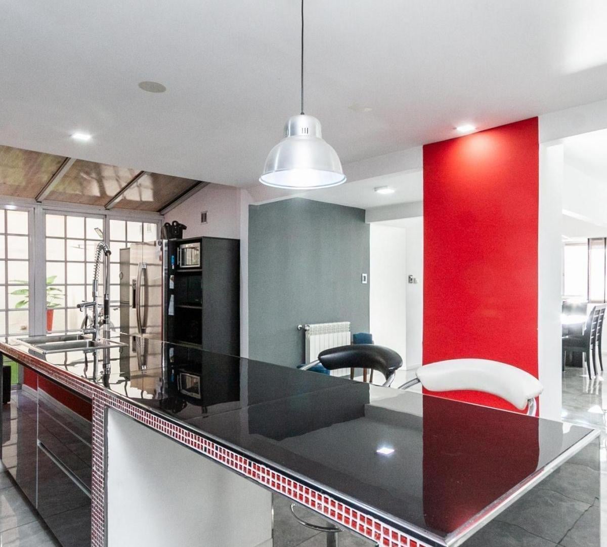 Foto de Excepcional Departamento 6 Ambientes en Pleno Centro Avellaneda, imagen 1