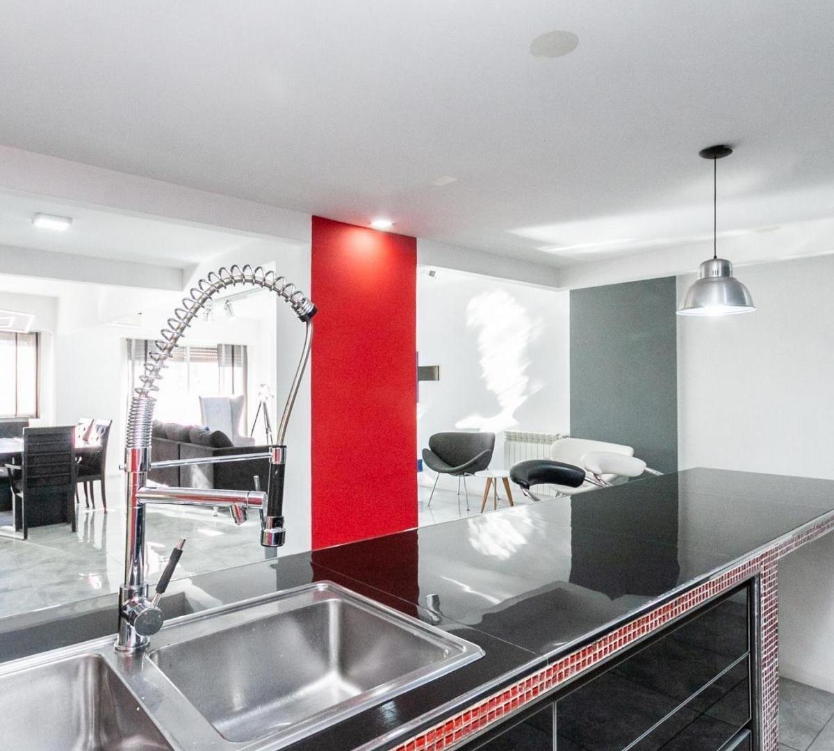 Foto de Excepcional Departamento 6 Ambientes en Pleno Centro Avellaneda, imagen 3