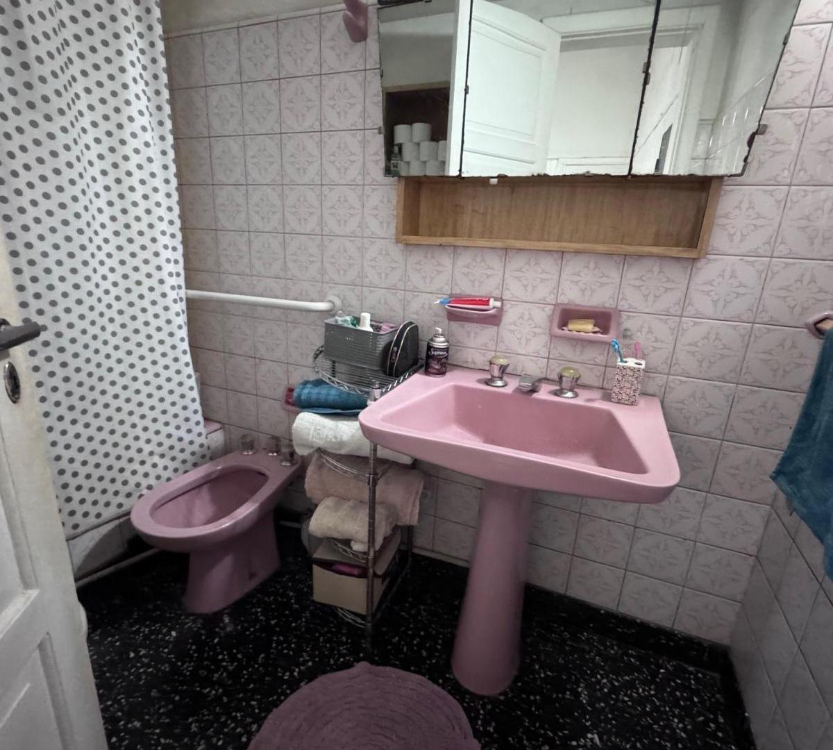 Foto de Casa con Local Comercial Sobre Av Yrigoyen, Excelente Ubicación y Gran, imagen 3