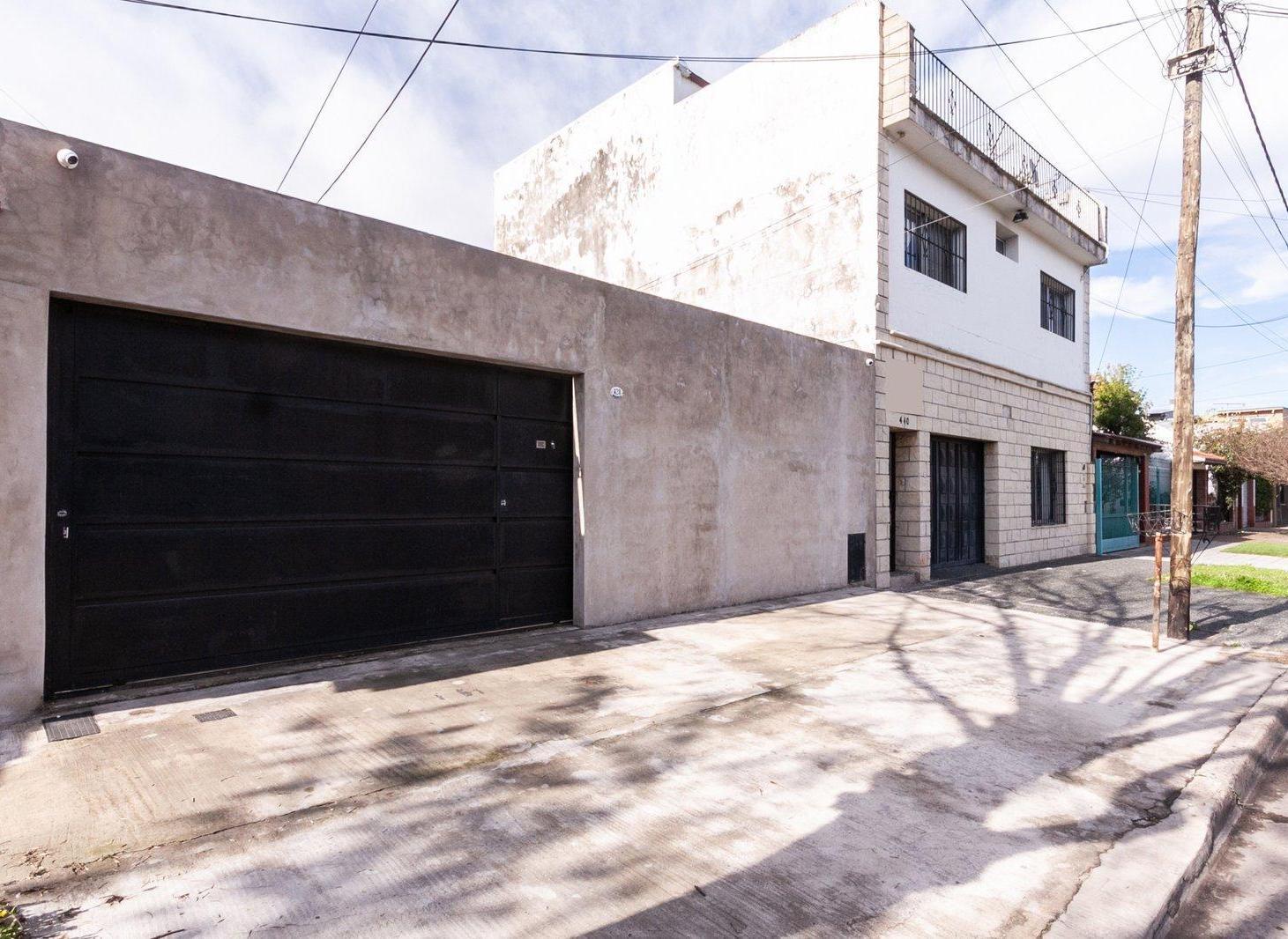 Foto de Casa 3 Ambientes en 1 Planta con Entrada de Vehiculo y Jardin con, imagen 1