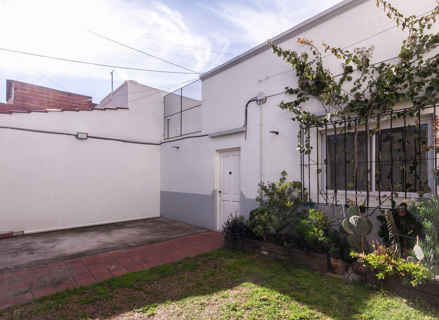 Foto de Casa 3 Ambientes en 1 Planta con Entrada de Vehiculo y Jardin con, imagen 4