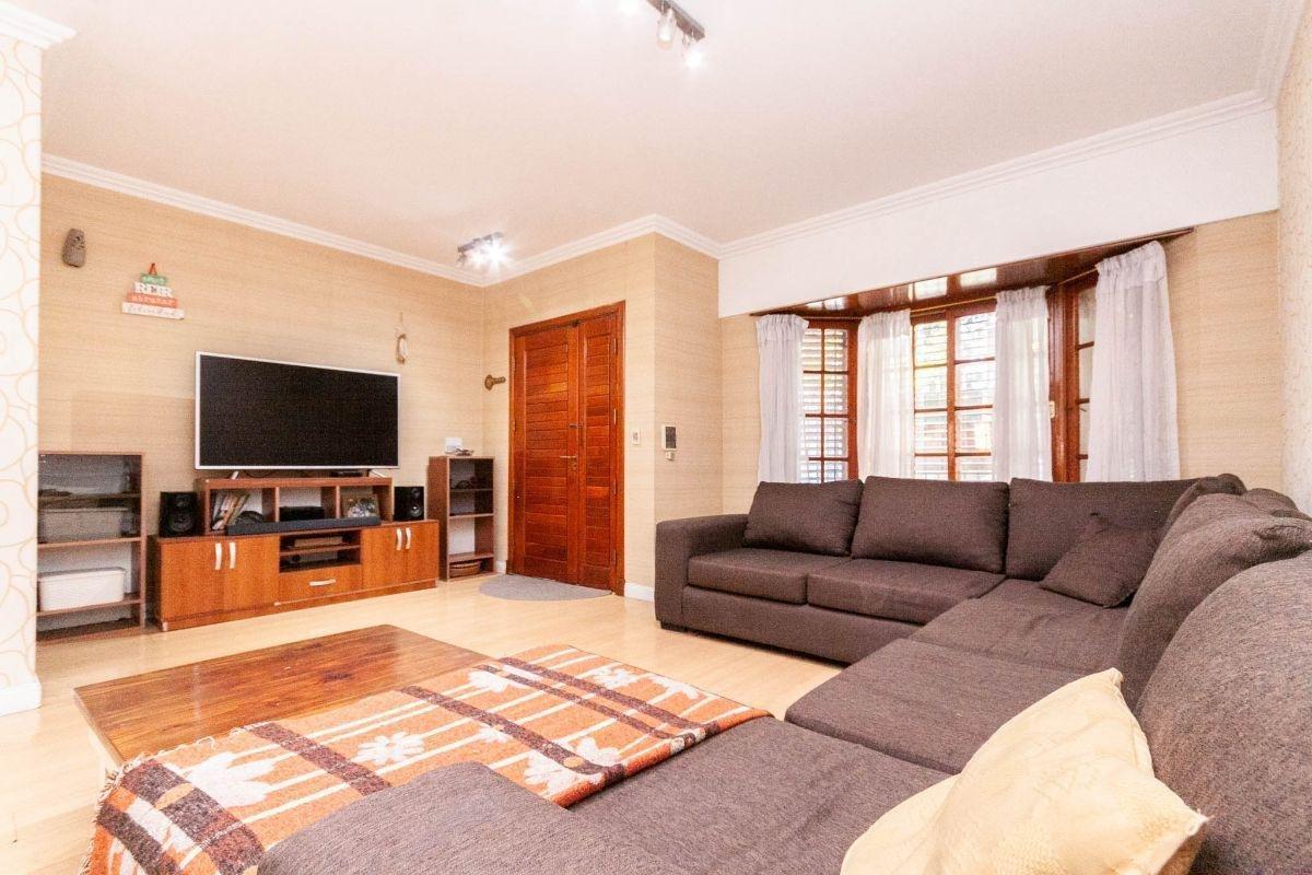Foto de Imponente Chalet 6 Ambientes en Impecable Estado, Ubicado en Pleno, imagen 3