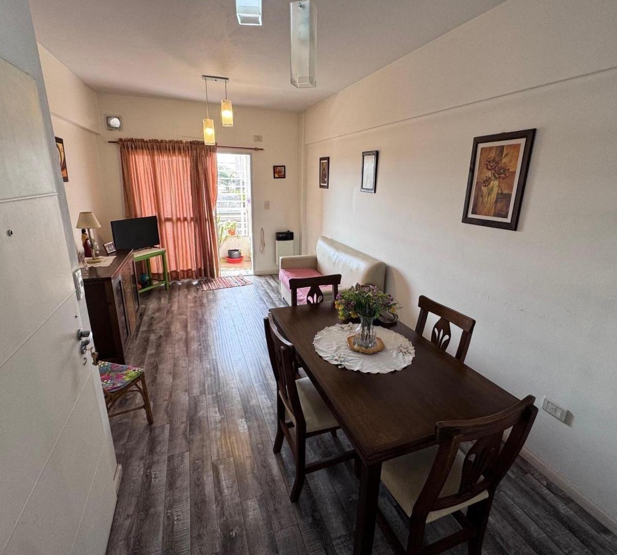 Foto de Hermoso Departamento 2 Ambientes con Balcón, en Centro de Lanús, Muy, imagen 5